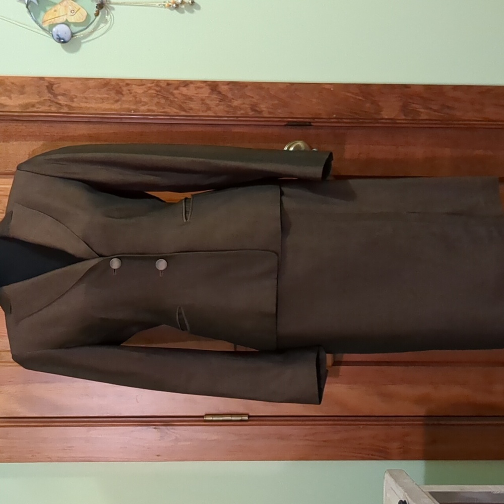 Classic Women's Brown Pencil Skirt - Tailored Professional Look